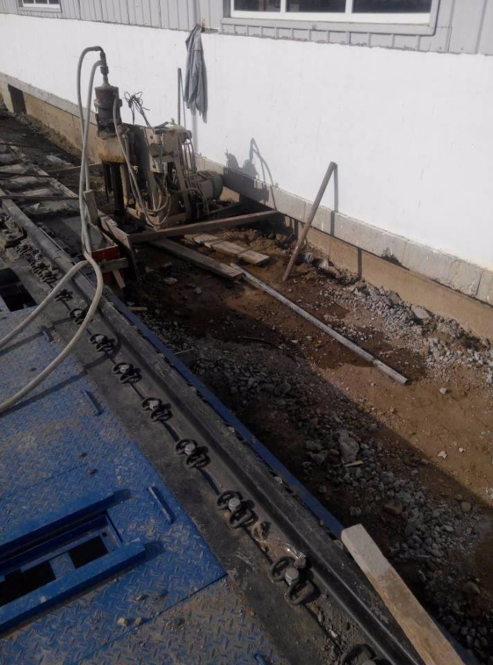 卫东注浆治理铁路高路基沉陷病害